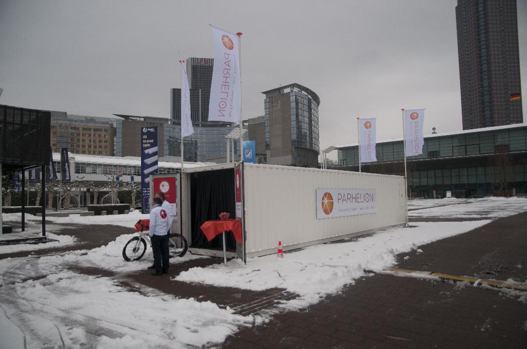 Volledig ingerichte / afgetimmerde 40ft zeecontainer, Ophalen