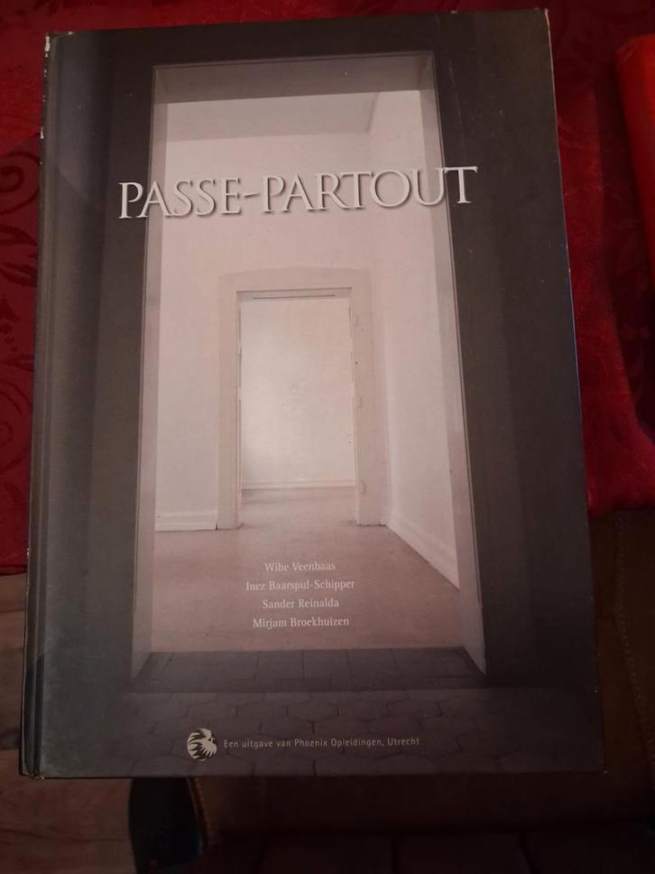 Passe-Partout - Phoenix Opleidingen Utrecht, Boeken, Overige Boeken, Ophalen of Verzenden
