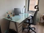 Ikea glazen bureau Galant 160x80cm met verstelbare poten, Ophalen, In hoogte verstelbaar, Gebruikt, Bureau