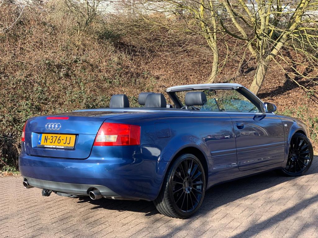 Audi A4 Cabriolet 1.8 Turbo AUTOMAAT LEDER CLIMA 17'', Auto's, Gebruikt, 4 cilinders, Cabriolet, A4