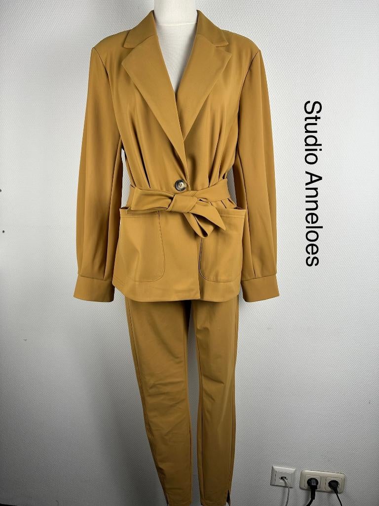 Studio Anneloes Broekpak  (mt: 38/40) 33,5/9921, Maat 38/40 (M), Studio Anneloes, Ophalen of Verzenden, Geel