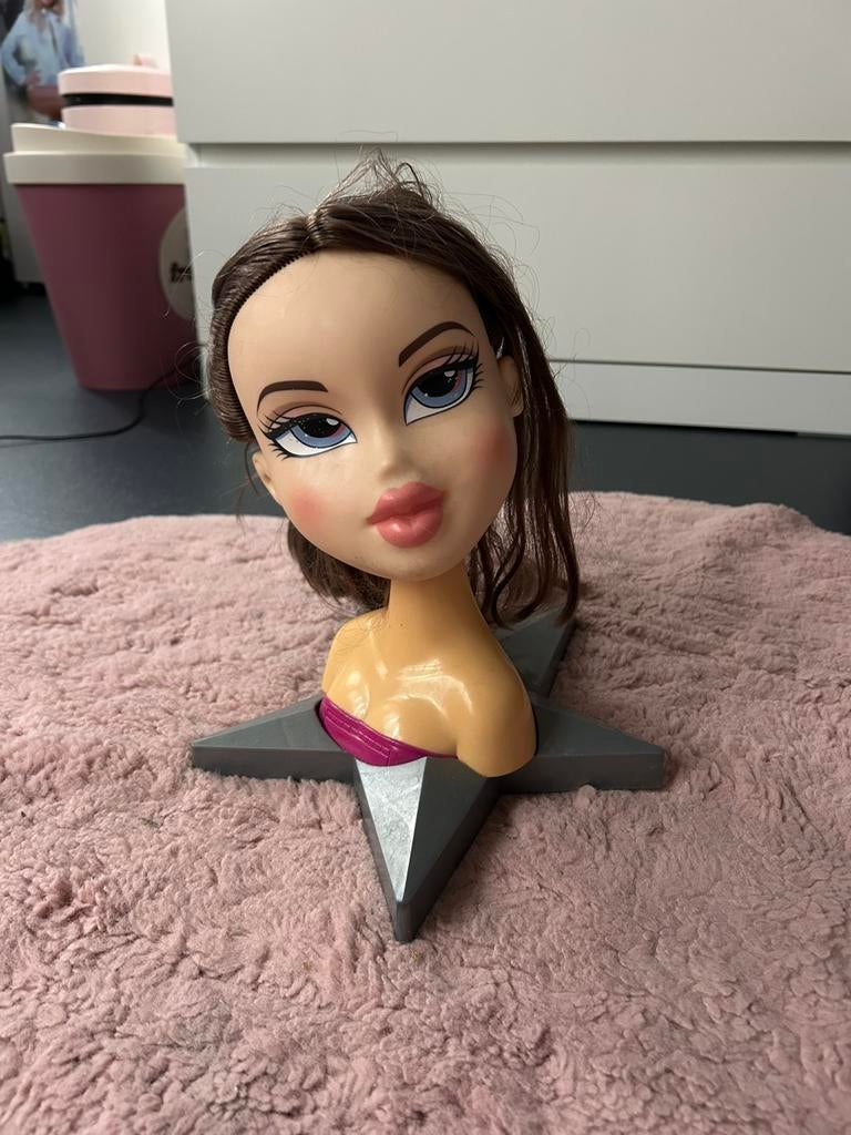 Bratz hoofd originele haarstyle, Ophalen of Verzenden, Zo goed als nieuw, Pop