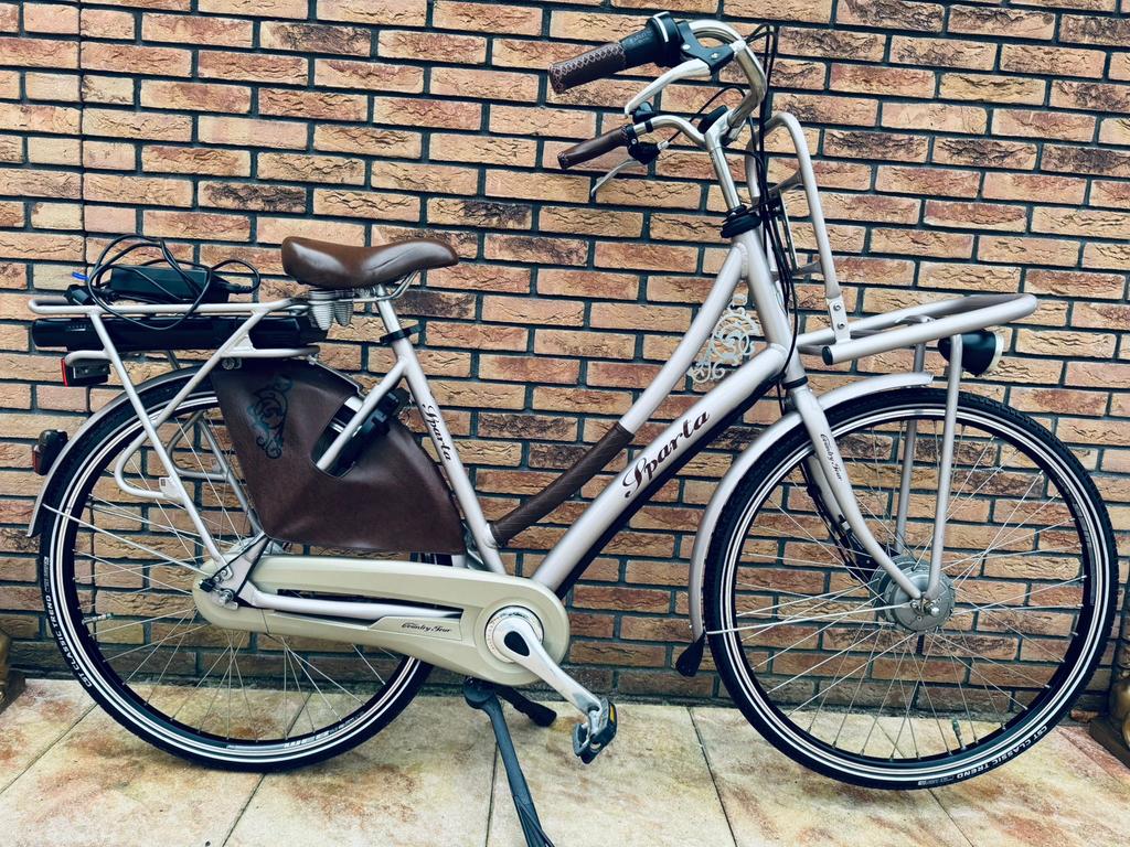 Elektrische Sparta dames fiets, Fietsen en Brommers, Fietsen | Dames | Damesfietsen, Sparta, 53 tot 56 cm, Versnellingen, Ophalen of Verzenden
