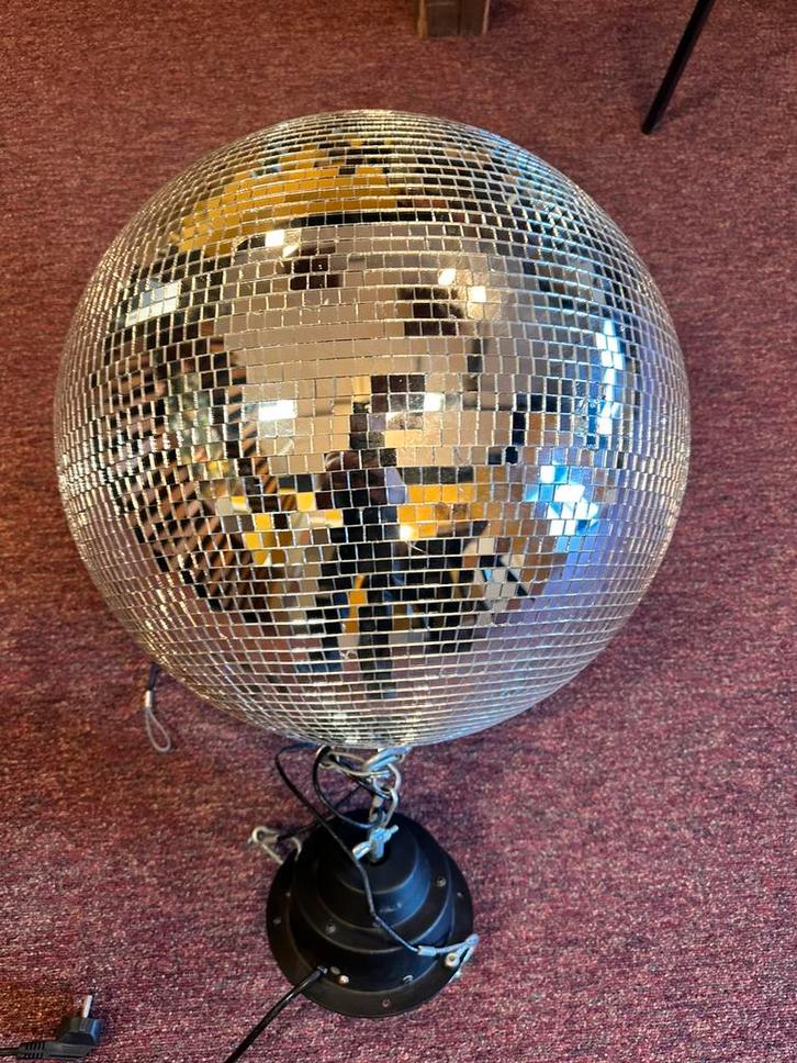Grote Discobal met motor–roterende spiegelbol–feest / horeca, Muziek en Instrumenten, Theaterbelichting, Zo goed als nieuw, Ophalen