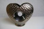 stenen vaas in hart model zilver kleurig 22cm breed x20hoog, Huis en Inrichting, Woonaccessoires | Vazen, Steen, Overige kleuren