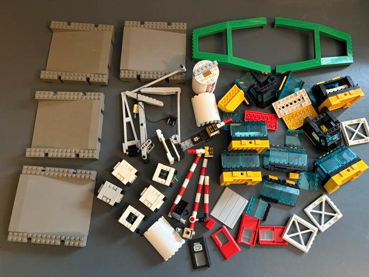 Partij lego trein onderdelen, Kinderen en Baby's, Speelgoed | Duplo en Lego, Zo goed als nieuw, Ophalen of Verzenden