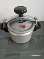Klein snelkookpan pan werkt prima, Huis en Inrichting, Keuken | Potten en Pannen, Ophalen of Verzenden, Gebruikt, Kookpan of Snelkookpan