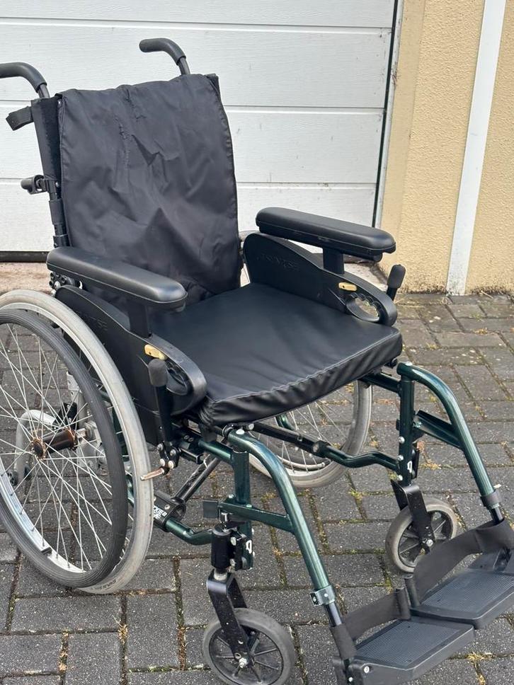 Lichtgewicht inklapbare Rolstoel Quicki MSA, Diversen, Rolstoelen, Gebruikt, Handbewogen rolstoel, Inklapbaar, Ophalen of Verzenden