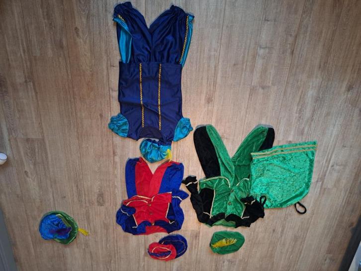 Pietenpak, Kinderen en Baby's, Carnavalskleding en Verkleedspullen, Zo goed als nieuw, Jongen of Meisje, 110 t/m 116, Ophalen