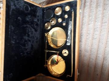 Te koop gramen weegschaal  beschikbaar voor biedingen