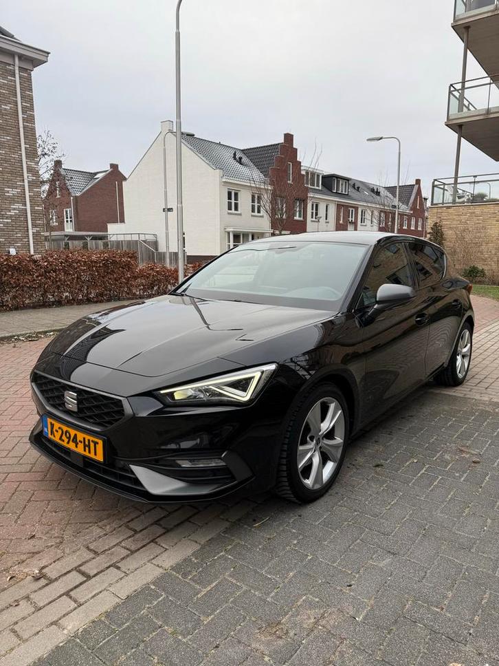 Seat Leon 1.5 Etsi 150pk Dsg-7 2020 Zwart, Auto's, Seat, Particulier, Leon, Achteruitrijcamera, Adaptive Cruise Control, Airbags