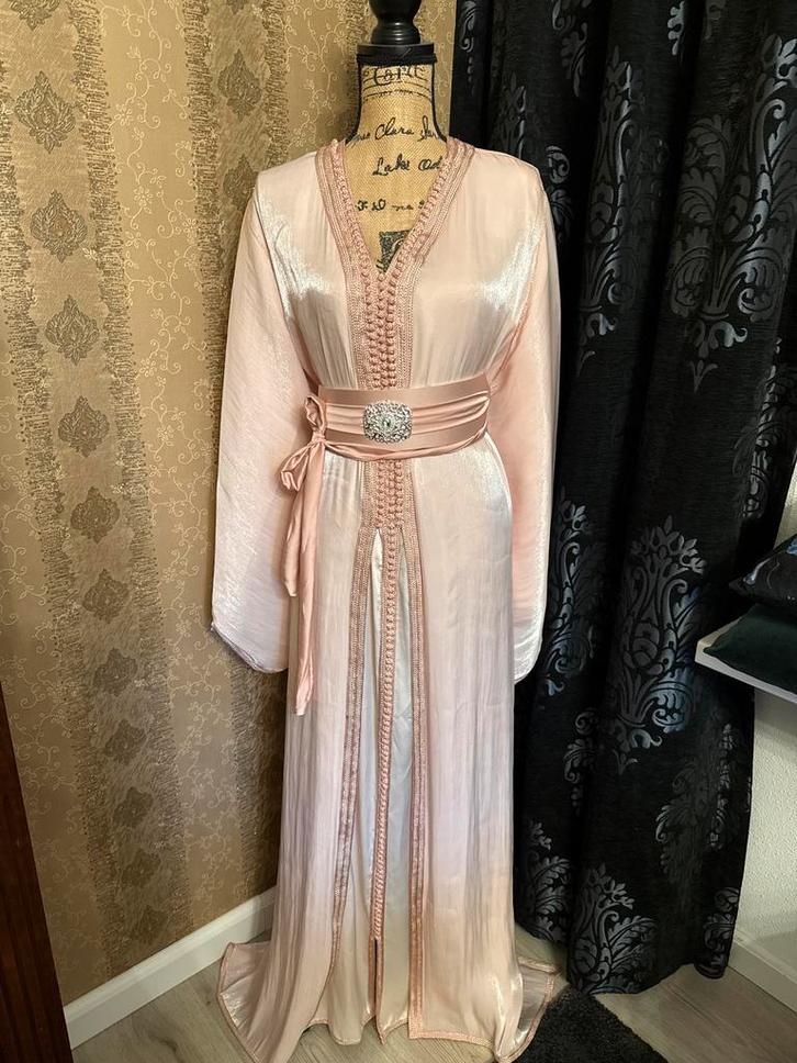 Prachtige Organza Takchita NIEUW !, Kleding | Dames, Jurken, Zo goed als nieuw, Maat 38/40 (M), Roze, Ophalen of Verzenden