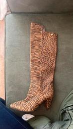 Zo goed als nieuw Caroline Biss panterlaarzen maat 38 suede., Kleding | Dames, Schoenen, Ophalen of Verzenden, Zo goed als nieuw