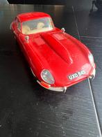 Bburago Jaguar E (1961) 1/18, Ophalen of Verzenden, Gebruikt, Auto, Bburago