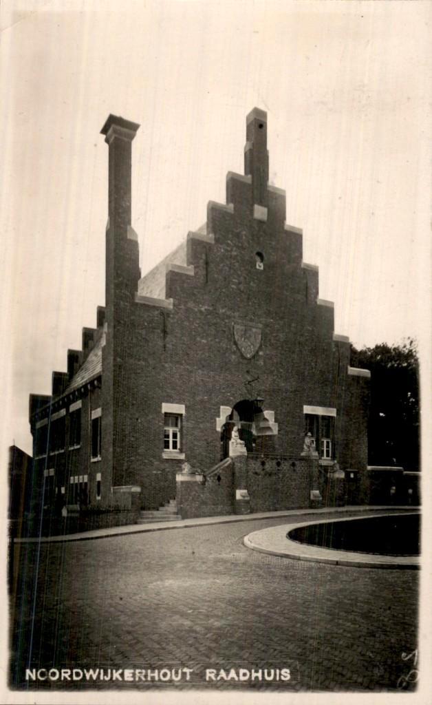 Noordwijkerhout - Raadhuis - Voorgevel, Verzamelen, Ansichtkaarten | Nederland, Gelopen, Zuid-Holland, Voor 1920, Ophalen of Verzenden