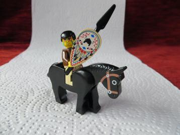Lego minifiguur Indiana Jones met paard en 2 lansen beschikbaar voor biedingen