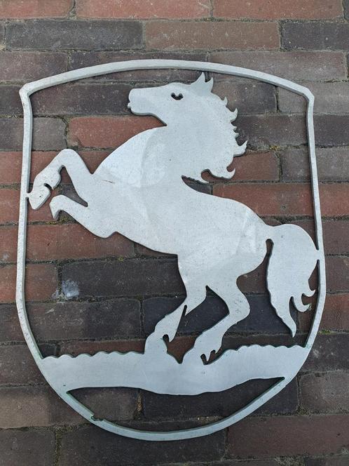Prachtige antieke wanddecoratie aluminium Stijgerend paard, Antiek en Kunst, Kunst | Designobjecten, Ophalen of Verzenden