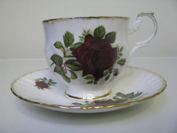 Engels porseleinen heren kopje beschikbaar voor biedingen
