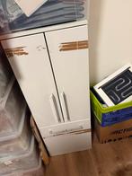 Gratis kastje - prima staat, Huis en Inrichting, Kasten | Kledingkasten, Ophalen, Gebruikt, Minder dan 100 cm, 25 tot 50 cm