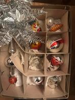 Doosje met wat oude kerstballen en een piek, Diversen, Kerst, Ophalen of Verzenden, Zo goed als nieuw