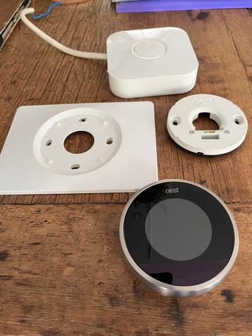 Nest V2 thermostaat beschikbaar voor biedingen
