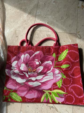 Een leuke grote shopper/ boodschappentas, rose met bloem beschikbaar voor biedingen