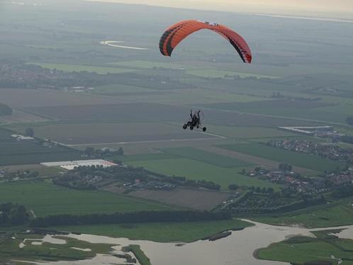Paramotor Funflyer 2 met volledige uitrusting, Sport en Fitness, Zweefvliegen en Paragliding, Zo goed als nieuw, Paramotor, Gemotoriseerd