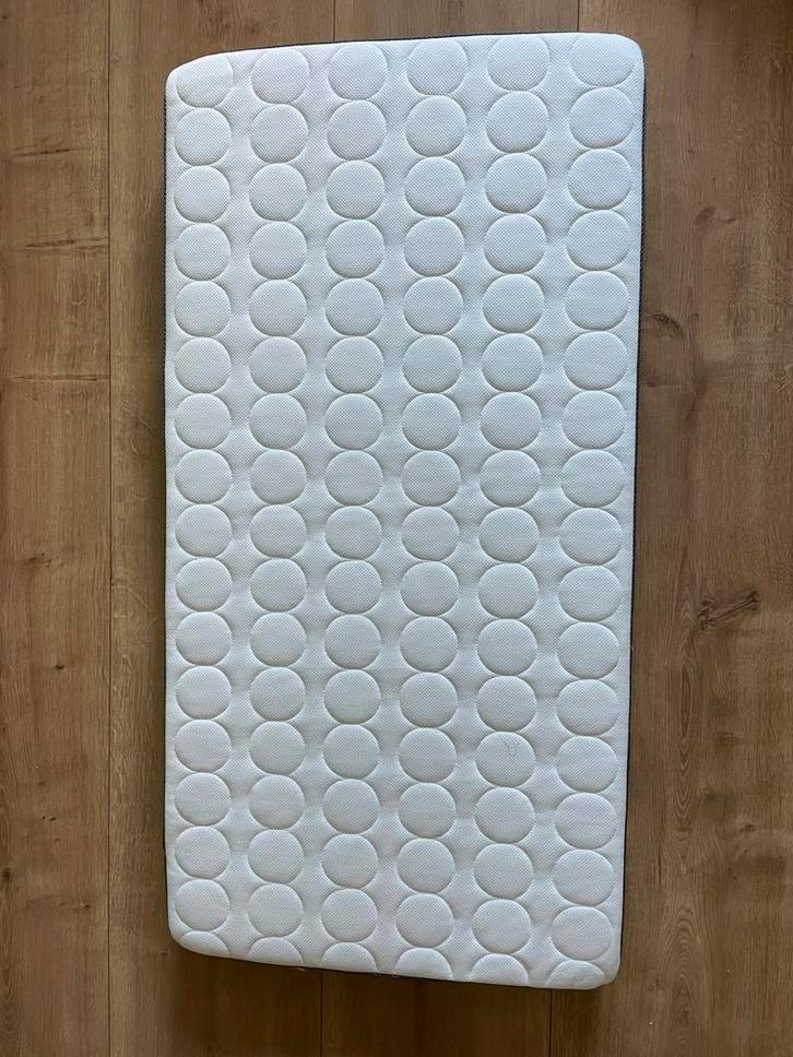 Baby matras 60x120 HIMLAVALV + lakens, Kinderen en Baby's, Kinderkamer | Bedden, Gebruikt, Minder dan 140 cm, Minder dan 70 cm