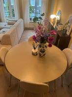 Beige eettafel gigameubel en 4 stoelen, Ophalen, Zo goed als nieuw, 4 tot 6 stoelen