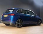 Mercedes-Benz B-Klasse 180 Star Edition Luxury Line Panorama, 745 kg, 136 pk, 4 cilinders, Blauw