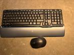 Wireless keyboard + mouse Logitech set, Ophalen of Verzenden, Gebruikt