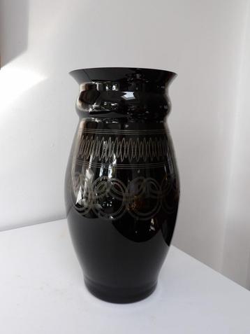 Art Deco grote Doyen Vaas Incrusta, zwart opaline glas beschikbaar voor biedingen