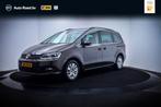 Volkswagen Sharan 1.4TSI Dsg 7Pers COMFORTLINE NAVI | CARPLA, Auto's, Volkswagen, Zwart, 4 cilinders, Lichtsensor, 7 stoelen