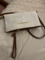 Michael Kors tassen + föhn + vlooienmiddel, Sieraden, Tassen en Uiterlijk, Tassen | Damestassen, Ophalen, Zo goed als nieuw, Beige