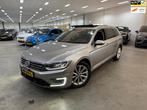 Volkswagen Passat Variant 1.4 TSI GTE Connected / PANORAMADA, Gebruikt, Hybride Elektrisch/Benzine, 1600 kg, Zilver of Grijs