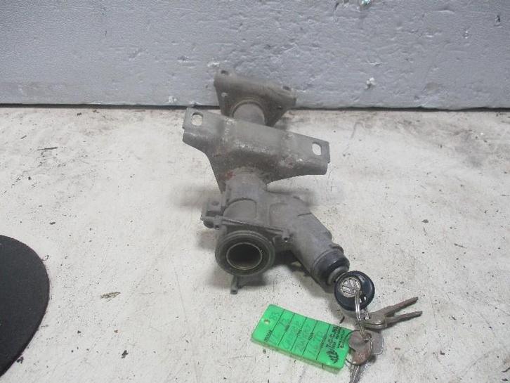 Contactslot + Sleutel Volkswagen Transporter T3 171905851, Auto-onderdelen, Elektronica en Kabels, Volkswagen, Gebruikt