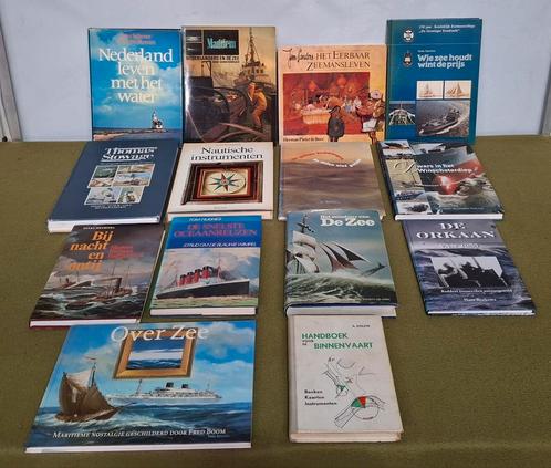 14 boeken over scheepvaart, Verzamelen, Scheepvaart, Gebruikt, Boek of Tijdschrift, Motorboot, Ophalen of Verzenden