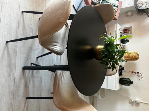 Eettafel en 4 eetkamerstoelen, Huis en Inrichting, Tafels | Eettafels, Zo goed als nieuw, 100 tot 150 cm, 100 tot 150 cm, Vier personen