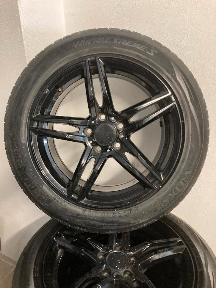 winterb. 215x55x17 7a8mm incl zwarte aluminium velgen zgan, Auto-onderdelen, Banden en Velgen, Banden en Velgen, Winterbanden