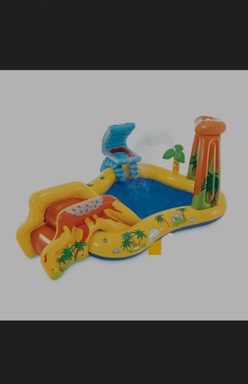 Leuk kinderbadje beschikbaar voor biedingen