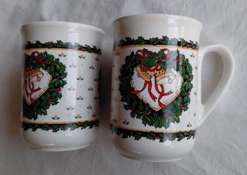 Jaren 80 witte kerst mokken hulst kransen  beschikbaar voor biedingen