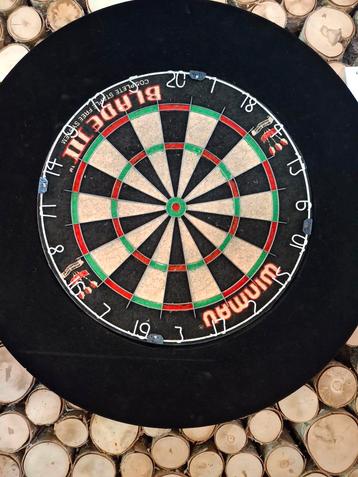 Winmau Blade 4 Dartborden te koop beschikbaar voor biedingen