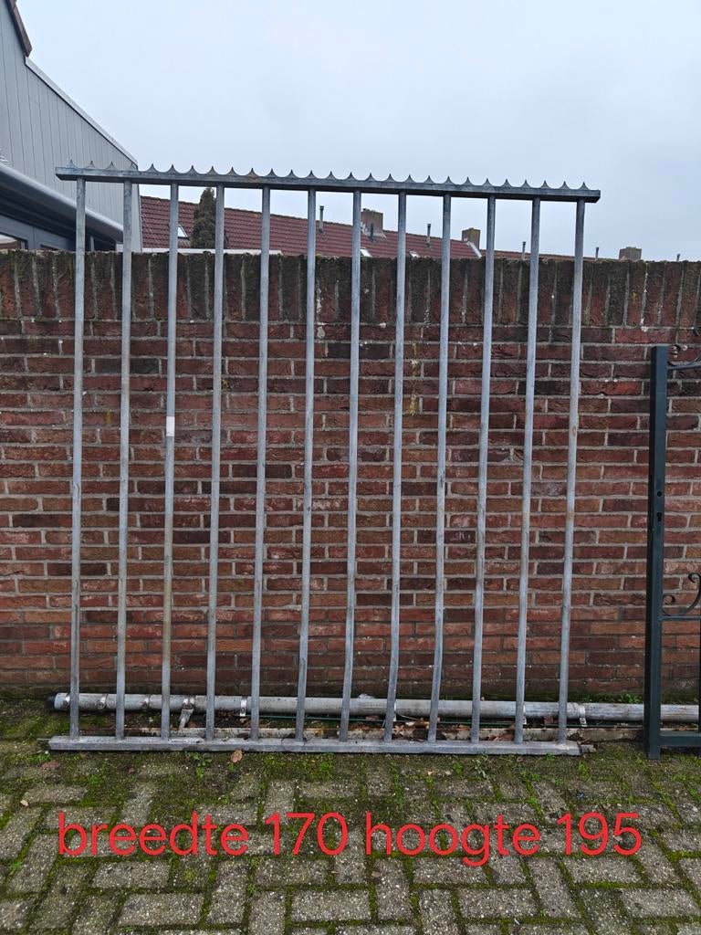 Stalen Spijlenhekwerk - 170x195 cm, Ophalen of Verzenden, Gebruikt, IJzer, Spijlenhekwerk