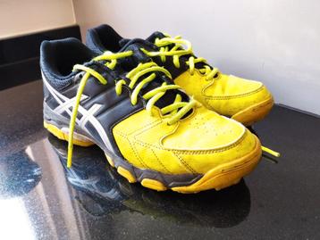 Asics hockeyschoenen mt38 beschikbaar voor biedingen