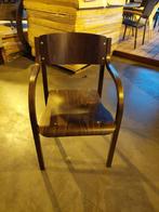 Stoel noten kleur *** goed stapelbaar**, Huis en Inrichting, Stoelen, Ophalen, Bruin, Klassiek, Nieuw