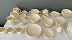 Wedgwood Edme 69-delig Servies, Huis en Inrichting, Keuken | Servies, Gebruikt, Ophalen of Verzenden, Wedgwood, Aardewerk
