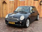 Mini 1.6 16V Cooper pepper auto 2005 Zwart 176.xxx km, Auto's, Mini, Voorwielaandrijving, 4 cilinders, 4 stoelen, Zwart