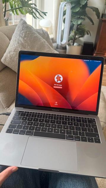 Macbook Pro (2017) 13 inch beschikbaar voor biedingen