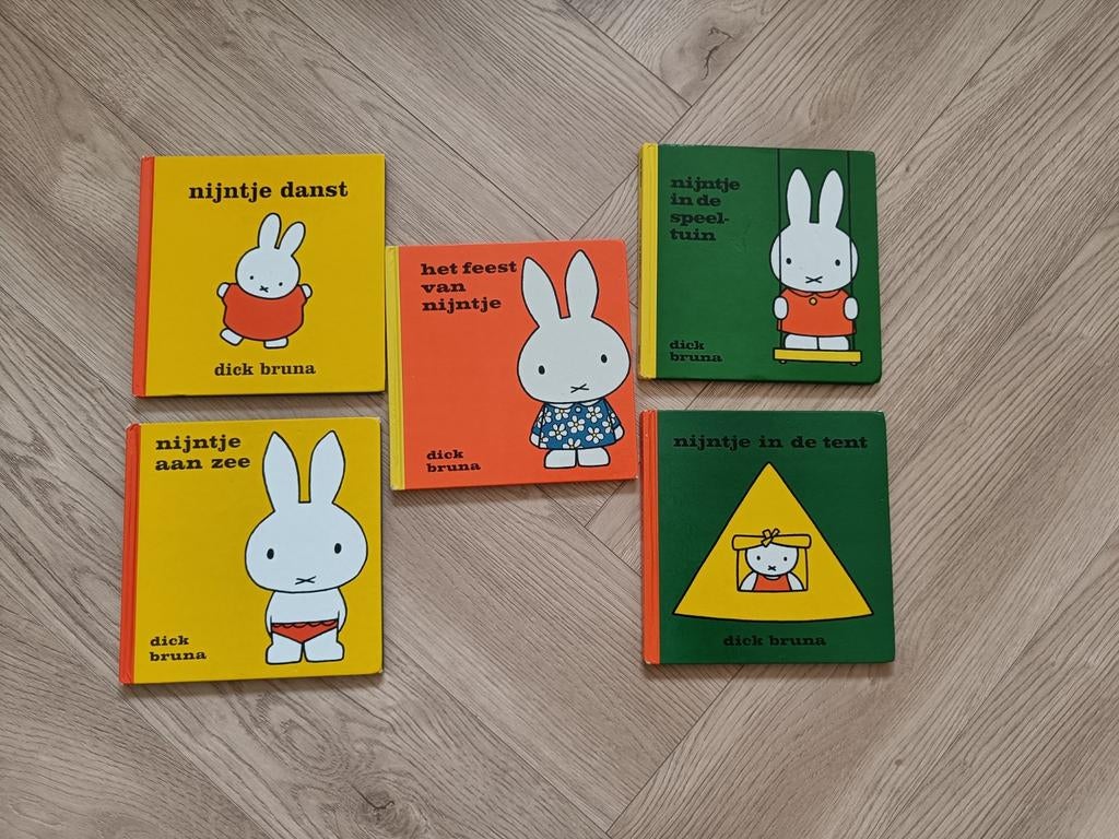 5 Nijntje boekjes, Ophalen of Verzenden, Gelezen, Dick Bruna, Fictie algemeen