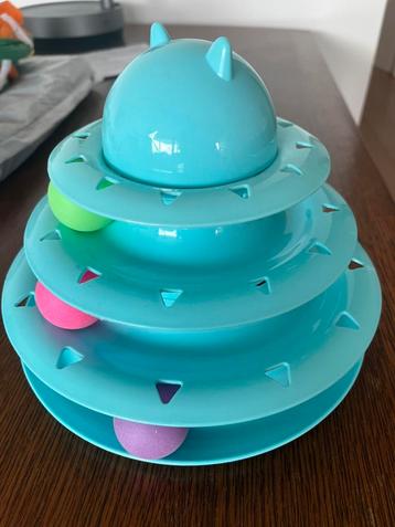 Cat toy beschikbaar voor biedingen